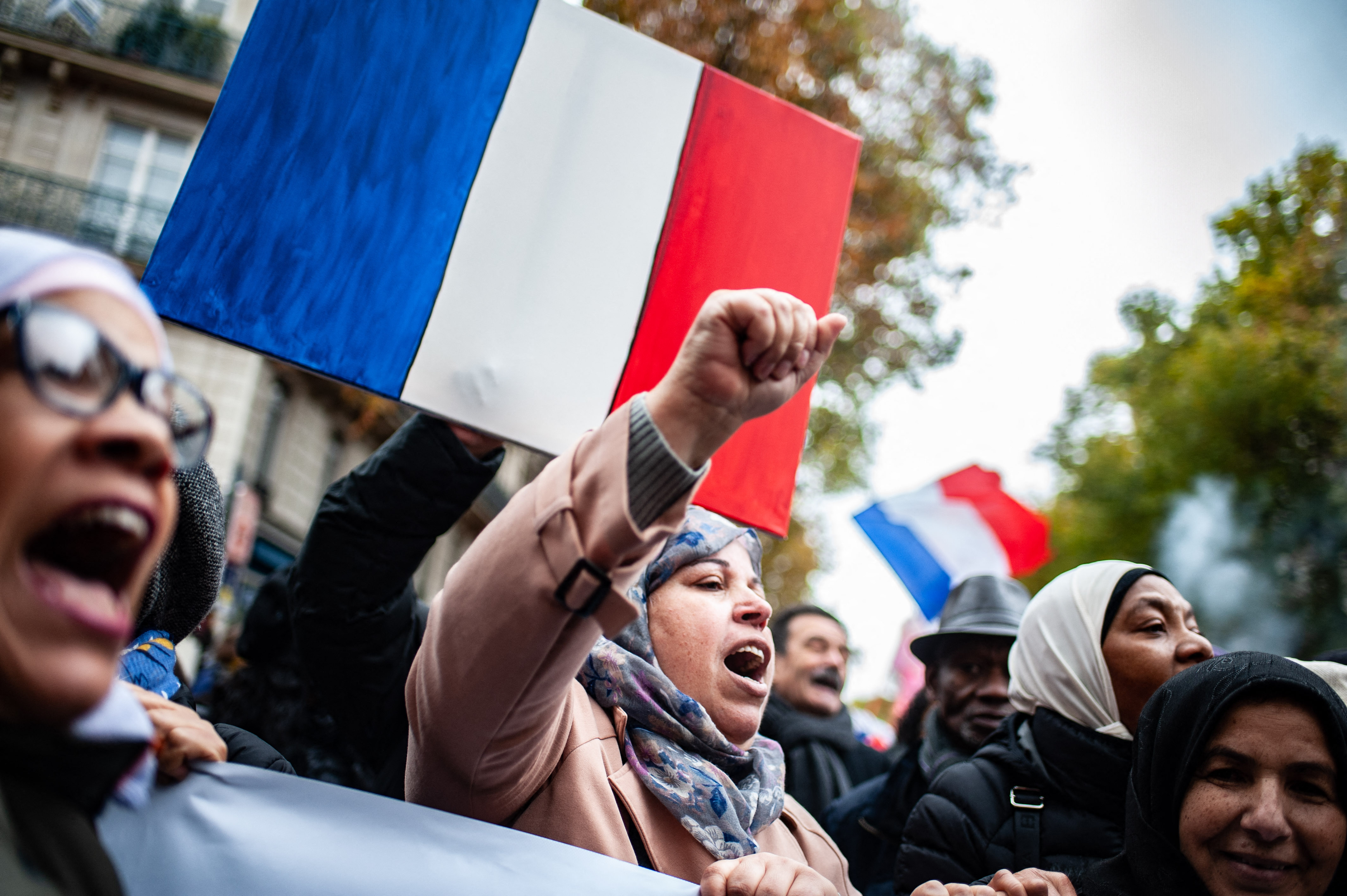 Las tensiones sociales generadas por el ascenso identitarismo musulmán en Francia