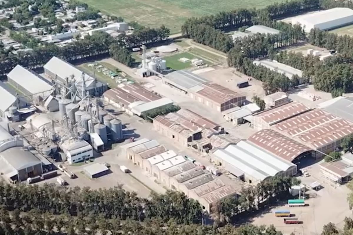 Una cooperativa agraria con puerto propio