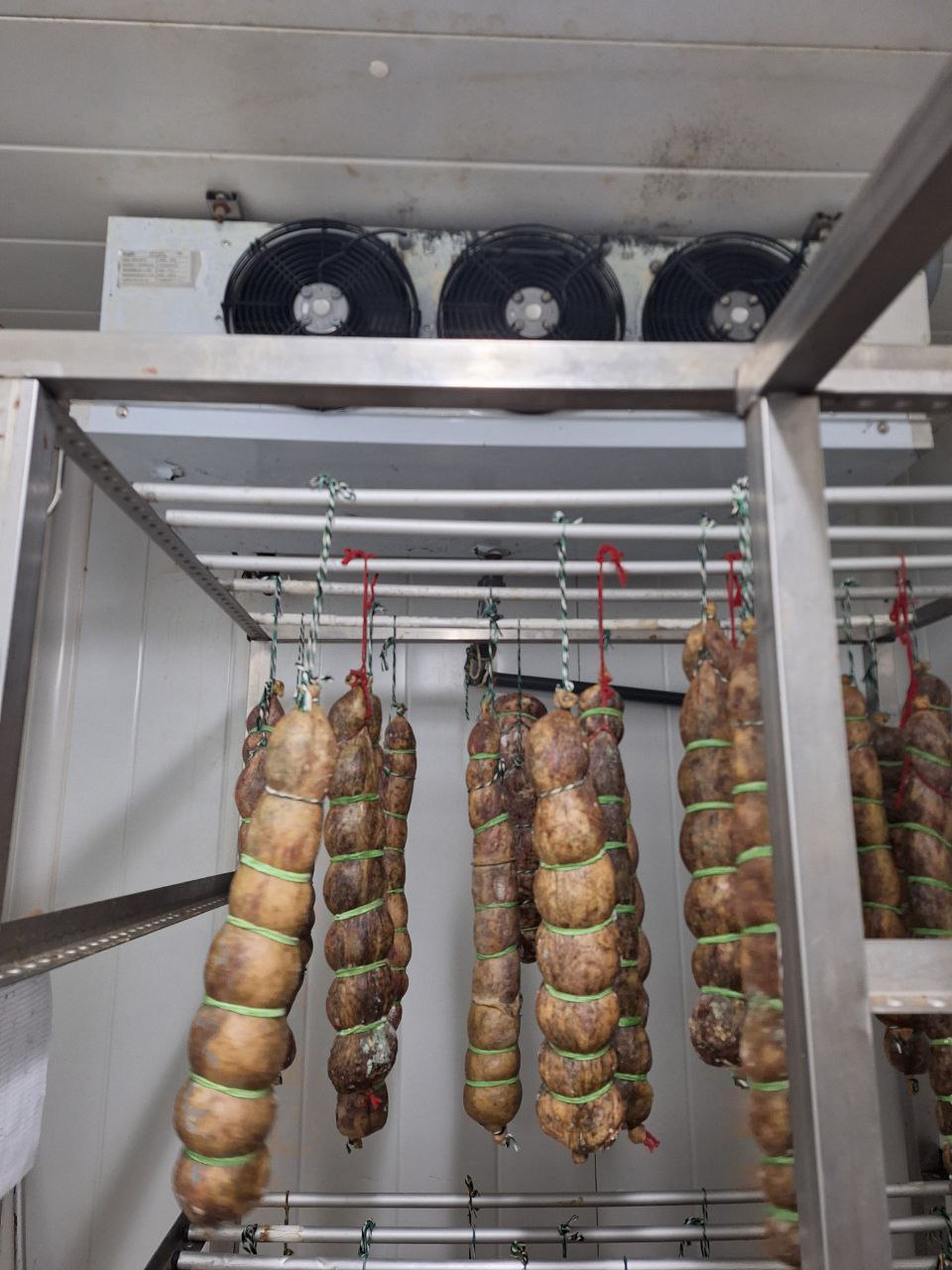 lomo natural, embutidos, cerdo ibérico, burguillos del cerro